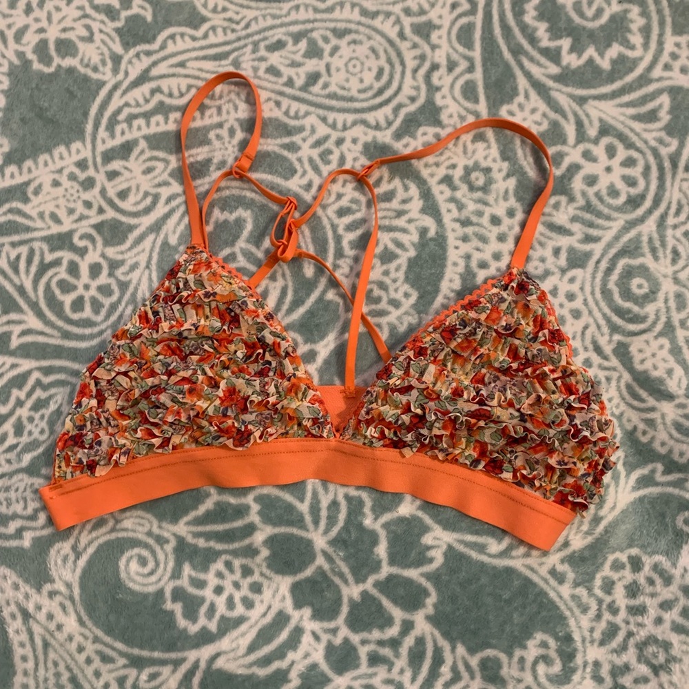 NWOT Aerie Floral Ruffle Bralette 💐